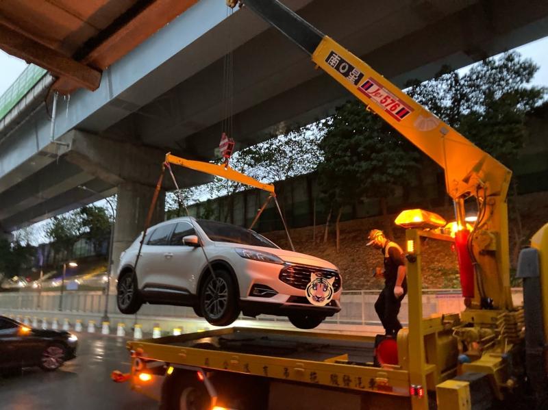 2/10 取車 更換電池-靜態檢測OK  更新系統-全面檢測OK  廠長組長出車動態檢測OK 感謝新